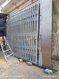 Pintu Harmonika
